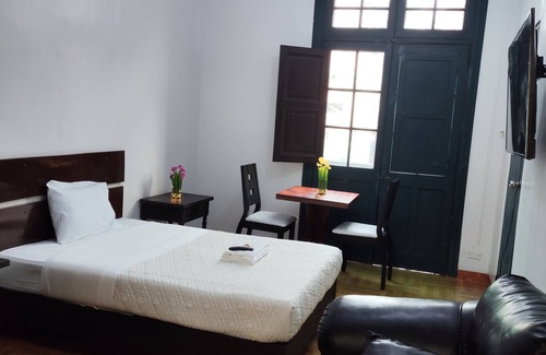 Leuro Hotel | Green Orchid Hostel