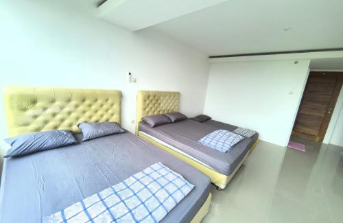 Depok Apartamento | Green Park 926 by We Stay