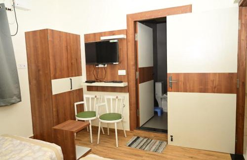 Chandauli Casa | Green park