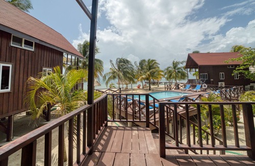 Placentia Hotel | Green Parrot Belize