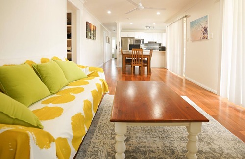 Green Point Casa | Green Point Getaway - Pool and spa