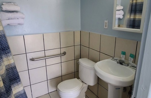 Victorville Hotel | Green spot motel