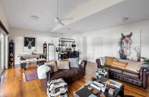 Howqua Inlet Casa | Green Stones