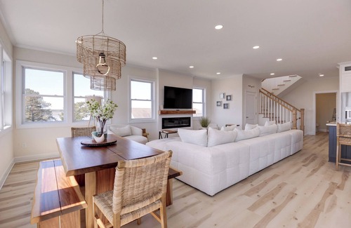 Milford Casa | Green Street Coastal Retreat
