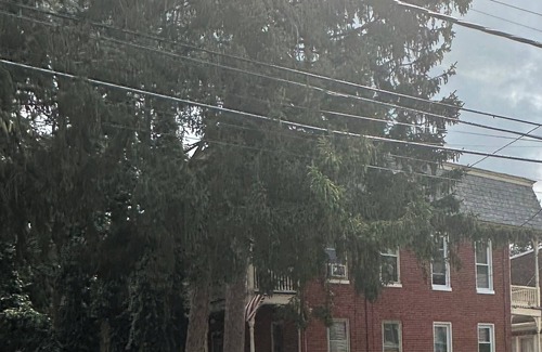 Westminster Casa | Westminster Retreat – 1 Hr to Baltimore, Gettysburg & Historic DC- Hot Tub