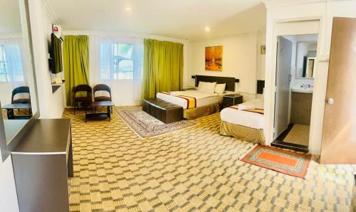 Tanjung Tanah Merah Hotel | Green Town Hotel And Resort