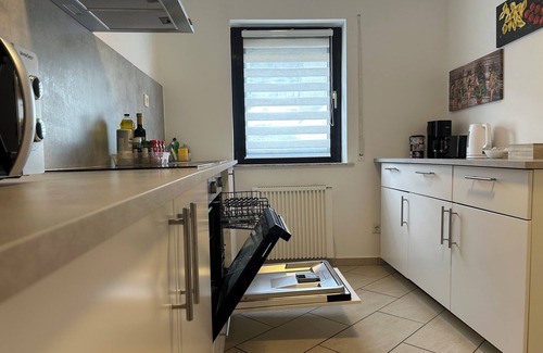 Biewer Apartamento | Green View Apartment in fantastic Trier - 2 bed rooms with 3 beds. + WiFi