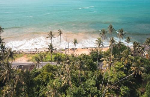 Boossa Casa | Green Villa Beach And Juice Bar