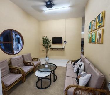 Gua Casa | GreenAcres Cottage