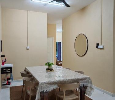 Gua Casa | GreenAcres Cottage