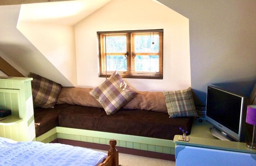 Middleyard Casa | Greencourt Loft - The Cotswold Way, Stroud