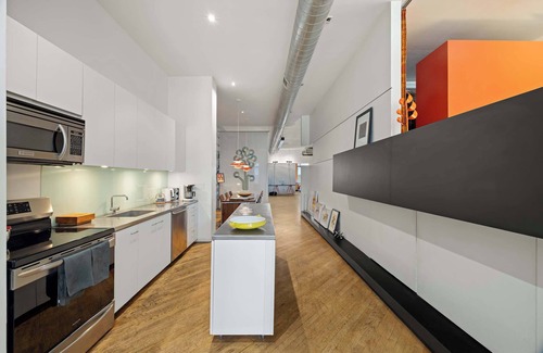 SoHo Apartamento | Greene Loft by Rove | 2BR Mid-Century SoHo Loft