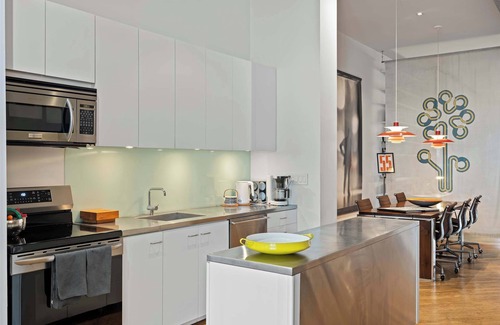 SoHo Apartamento | Greene Loft by Rove | 2BR Mid-Century SoHo Loft