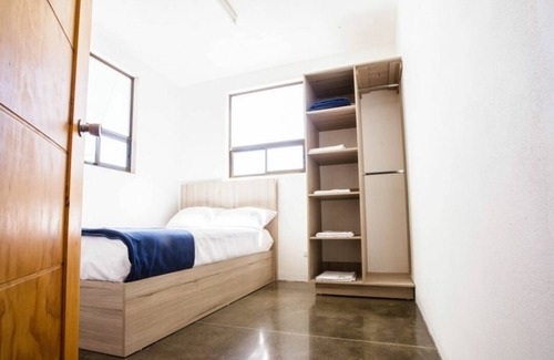 San Ramón Apartamento | Greenest 2 bedroom couples rental with free parknig
