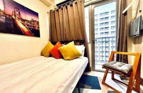 Highway Hills Hotel | Greenfield Ortigas CBD Residences