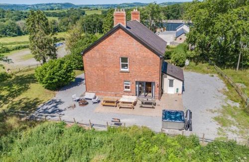 Llangadog Casa | Greengrove Farmhouse Glasallt