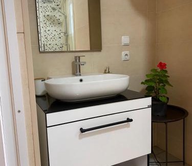 Likani Casa | GreenHill - Your Guesthouse in Ubisa