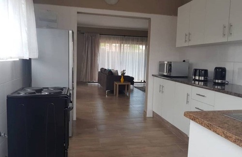 Livingstone Apartamento | Greenroof Guest Apartment 2