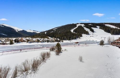 East Village at Copper Apartamento | Greens at Copper 318 by Summit County Mountain Retreats