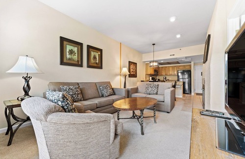 East Village at Copper Apartamento | Greens at Copper #217
