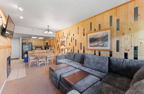 East Village at Copper Apartamento | Greens at Copper #318 By Summit County Mountain Retreats