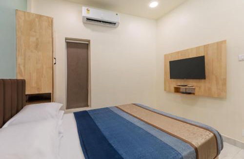 Periamet Hotel | Greens Estate Near Central Railway Station
