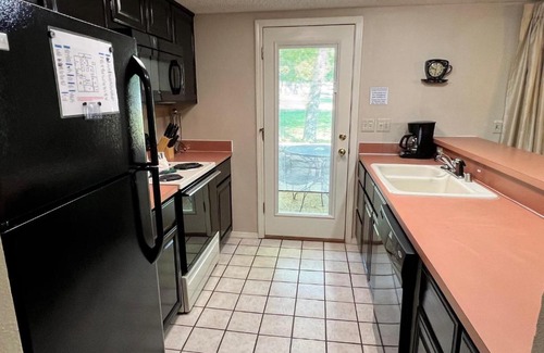 Bella Vista Apartamento | Greens One Vacation Home 21