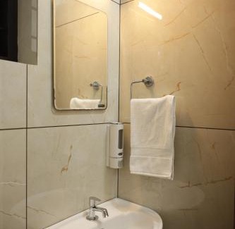 Thrippunithura Hotel | Greens Residency