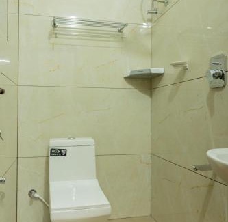 Thrippunithura Hotel | Greens Residency