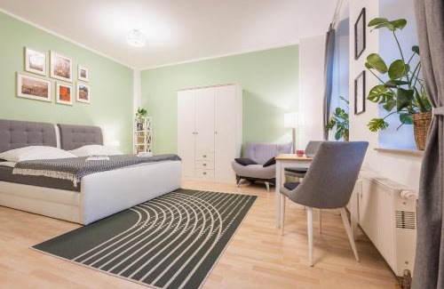 Loebtau Apartamento | GREENs - ruhige schöne 1RWhg gut gelegen mit Balkon