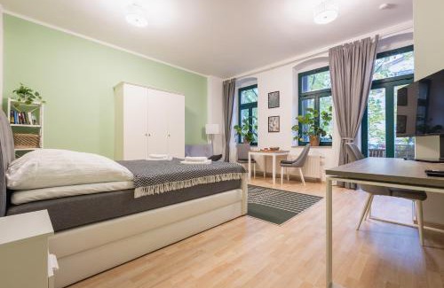 Loebtau Apartamento | GREENs - ruhige schöne 1RWhg gut gelegen mit Balkon
