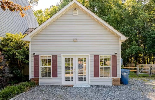Pleasant Garden Apartamento | Greensboro Area-Cozy Beach Themed studio in lovely Country Setting
