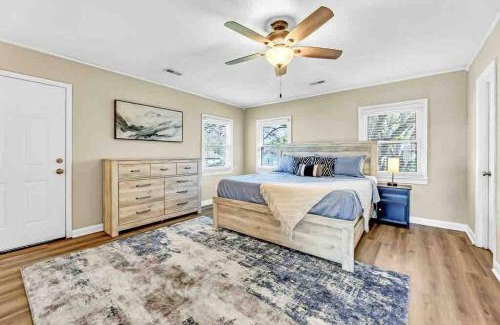 Greensboro Apartamento | Greensboro Get-together, K Bed, Secret Playroom