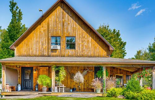 Stannard Casa | Greensboro Home with Porch and Countryside Views!