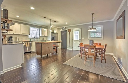 Greensboro Casa | Greensboro Revolution Mills Urban Getaway