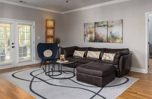 Greensboro Casa | Inactive Listing