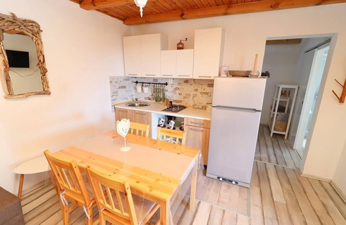Vela Luka Cabaña | Greenside Cottage Lumi-Two Bedroom Holiday Home with Terrace and Sea view