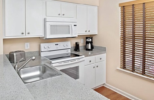Berkeley Condominio | Greensprings two bedroom · Spacious Family Friendly Two Bedroom Suite.