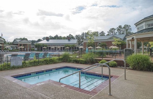 Berkeley Condominio | Greensprings two bedroom · Spacious Family Friendly Two Bedroom Suite.