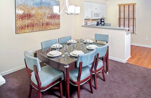 Berkeley Condominio | Greensprings Vacation Resort 2br suite, Friday check-in