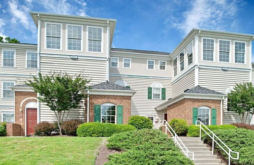 Berkeley Condominio | Greensprings Vacation Resort 2br suite, Friday check-in