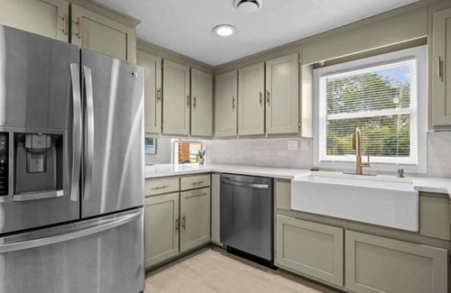 Mauldin Casa | Greenville Central Retreat With Pool - Sleeps 11