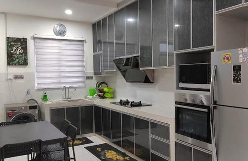 Pasir Gudang Casa | Greenway Guesthouse