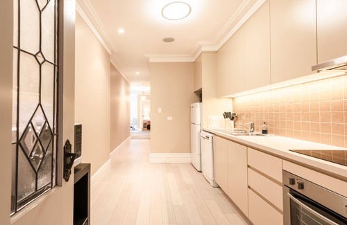 Greenwich Apartamento | Greenwich Peninsula apartment 2 Heritage rebuild quality furnished 1 bedroom