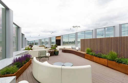Peninsula Apartamento | Greenwich-The O2 Cosy water view with lots of restaurant 1 minute from O2 arena