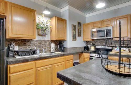 Greenwood Apartamento | Greenwood Apt 2 Mi to Self Regional Med Center!