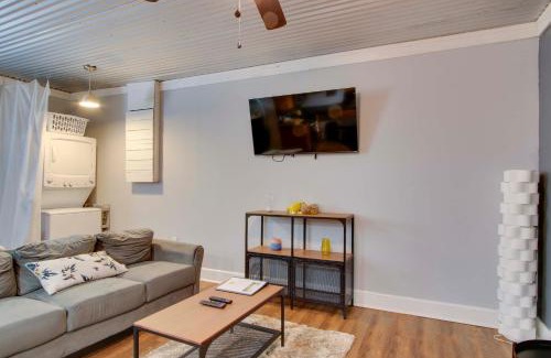 Greenwood Apartamento | Greenwood Apt 2 Mi to Self Regional Med Center!