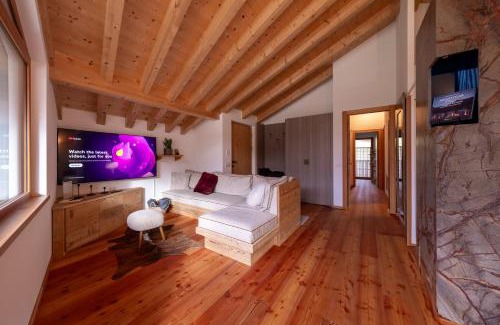 Vodo Cadore Apartamento | GreenWood Chalet - Spacious Alpine Retreat with Mountain Views