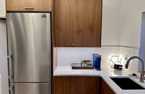 Phinney Ridge Apartamento | Greenwood Getaway - Modern and New, Walk to Shops