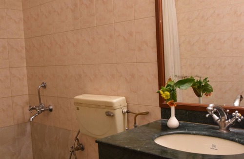 Khajuraho Hotel | Greenwood Hotel
